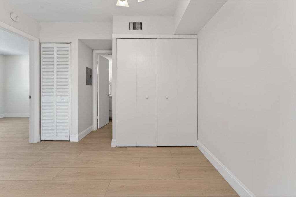 6392 Chasewood Drive, Unit B, Jupiter, FL 33458 Photo