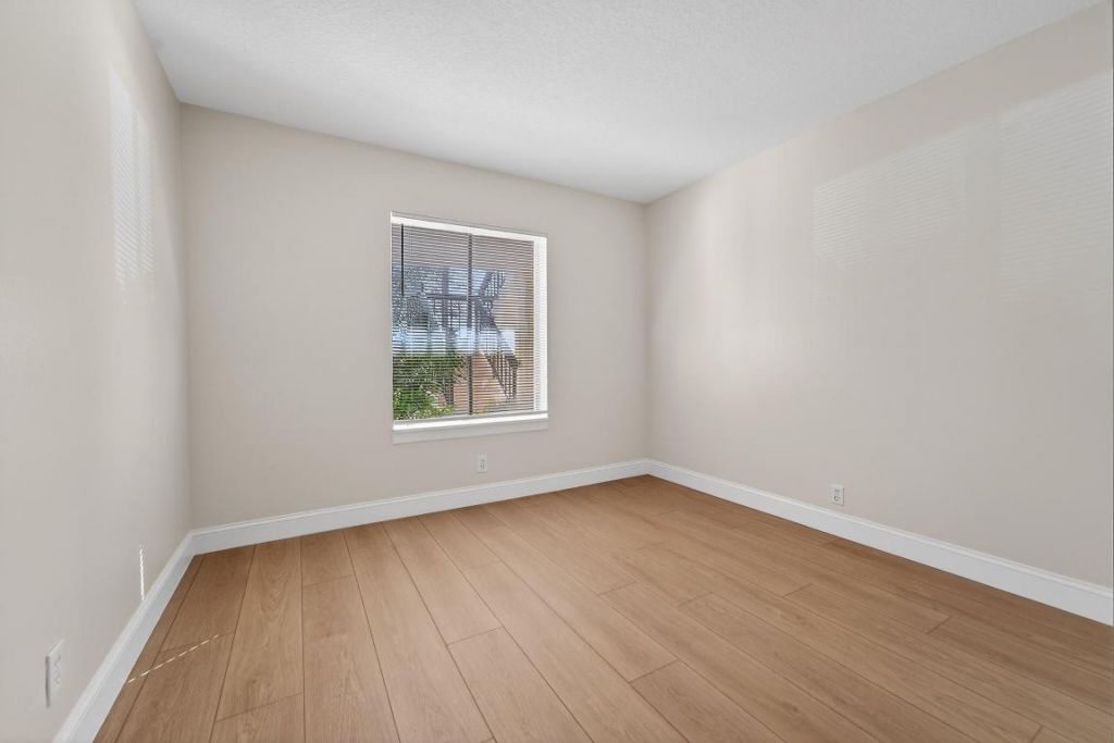 6392 Chasewood Drive, Unit B, Jupiter, FL 33458 Photo