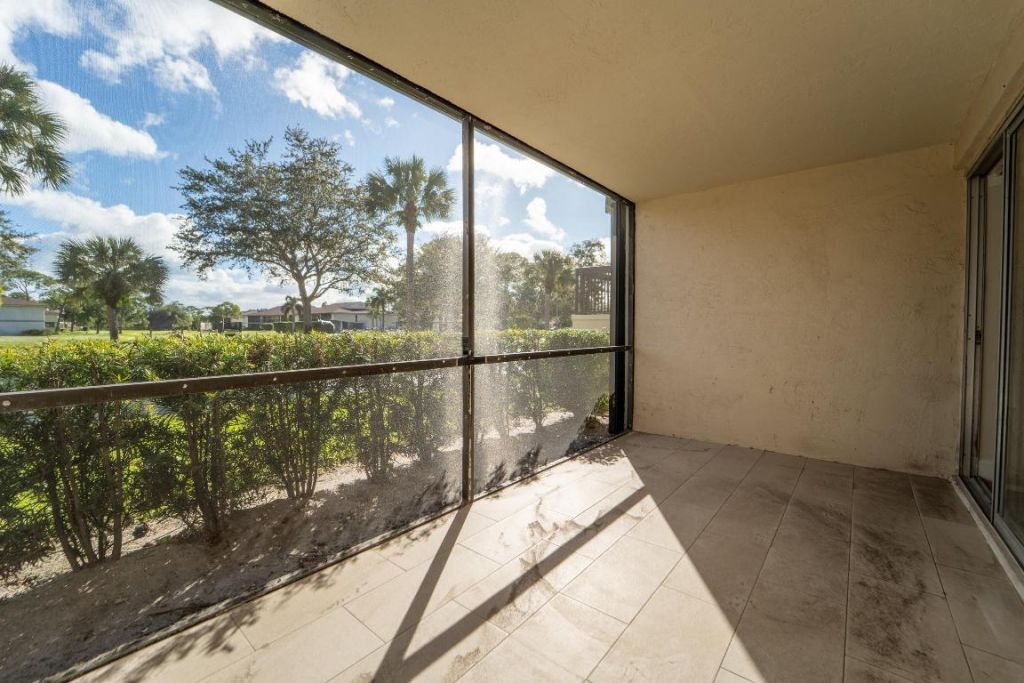 6392 Chasewood Drive, Unit B, Jupiter, FL 33458 Photo