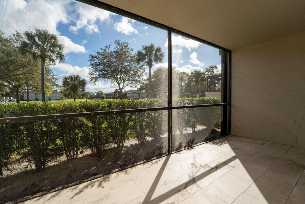 6392 Chasewood Drive, Unit B, Jupiter, FL 33458 Photo