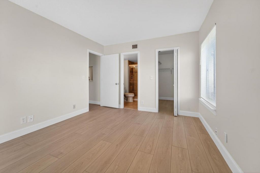 6392 Chasewood Drive, Unit B, Jupiter, FL 33458 Photo