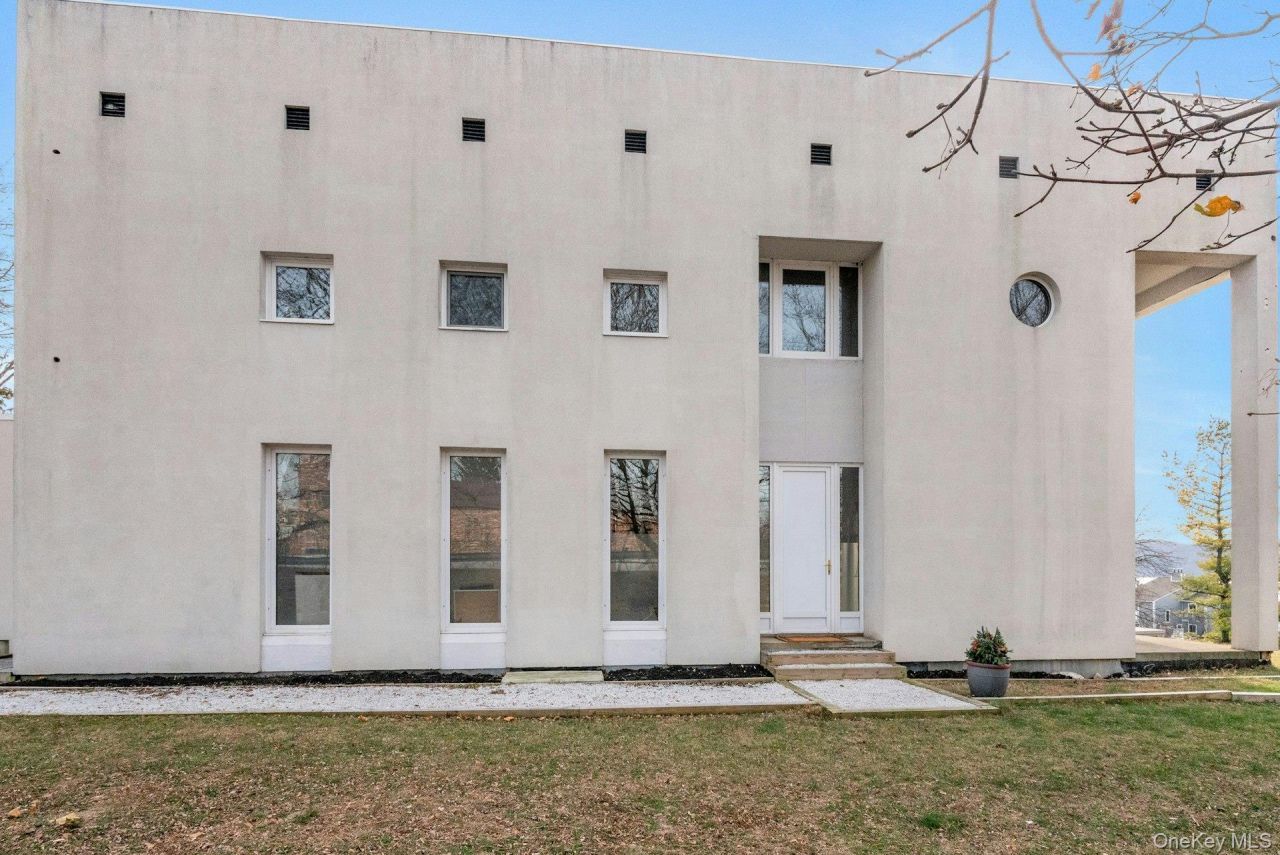 312a Spring Street, Ossining, NY 10562 Main Photo