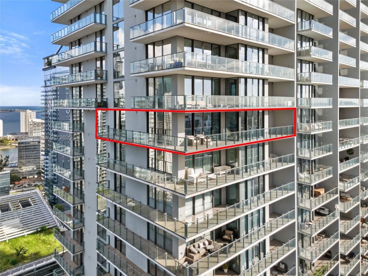 88 SW 7th St, Unit 3212, Miami, FL 33130 Photo