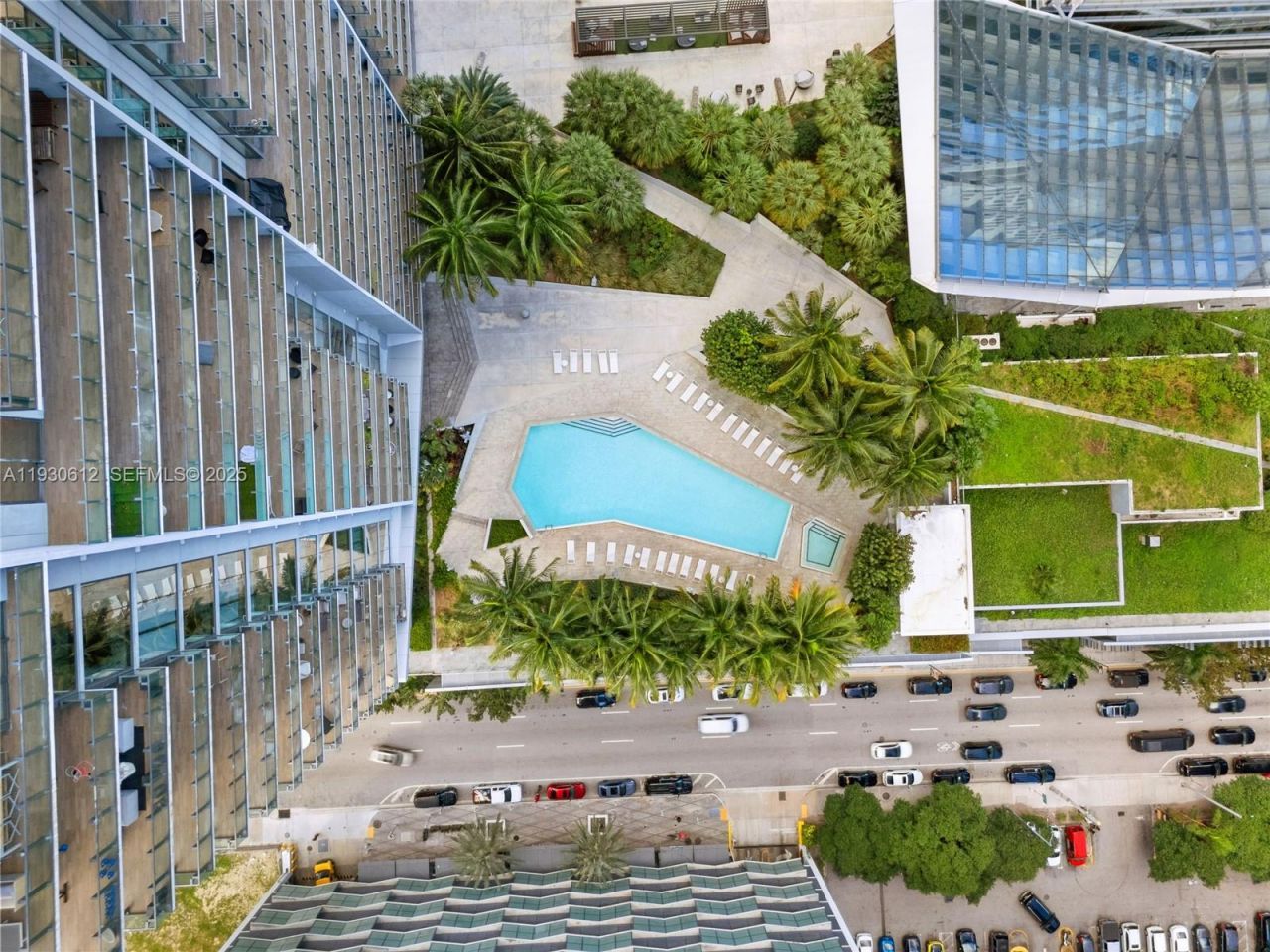 88 SW 7th St, Unit 3212, Miami, FL 33130 Photo