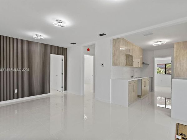 1640 NE 183 ST, North Miami Beach, FL 33179