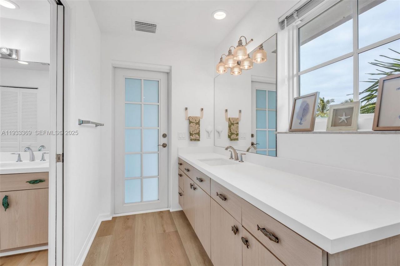 Please Call For Address, Lower Keys, FL 33004 Photo