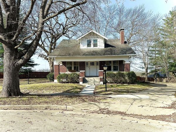 1000 FAIRMOUNT COURT, Jefferson City, MO 65101