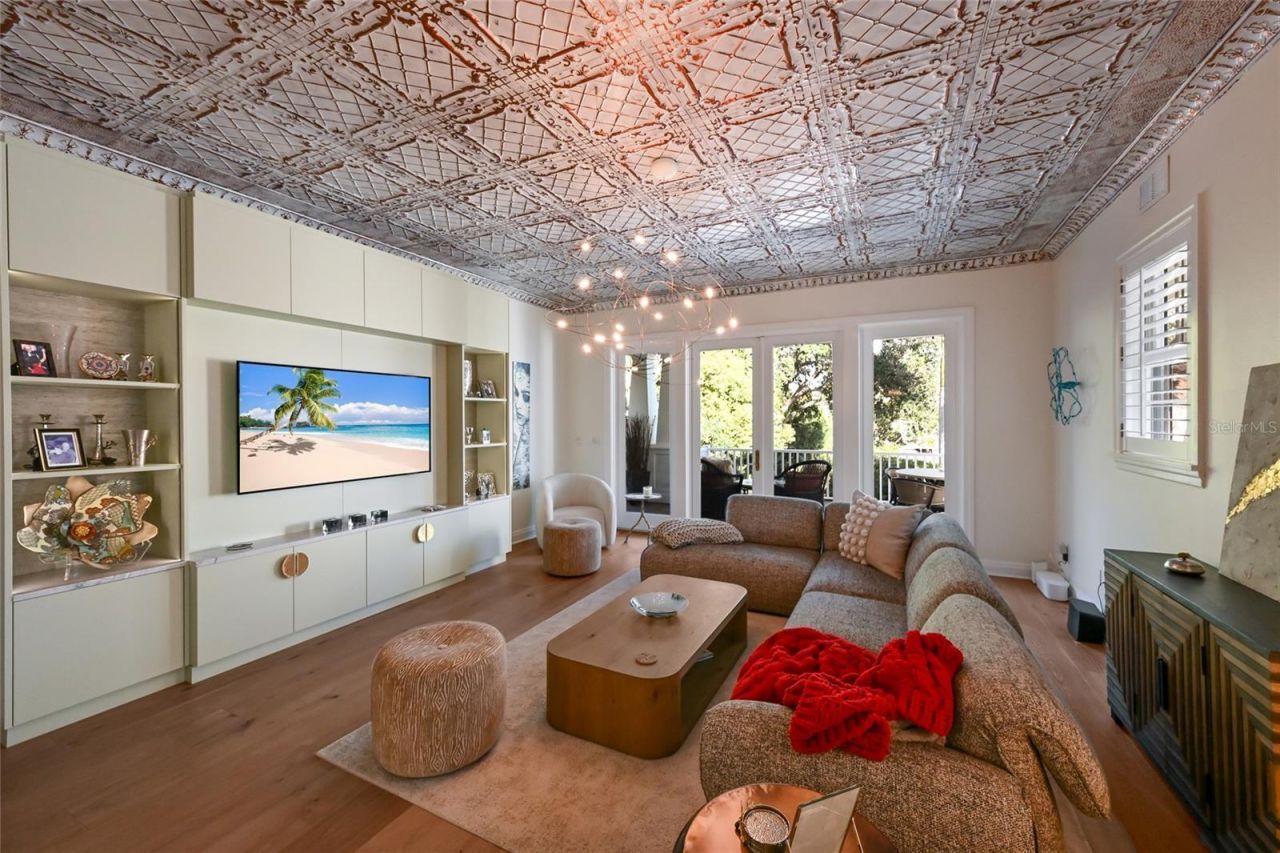 1749 Lincoln Park Circle, Sarasota, FL 34236 Photo