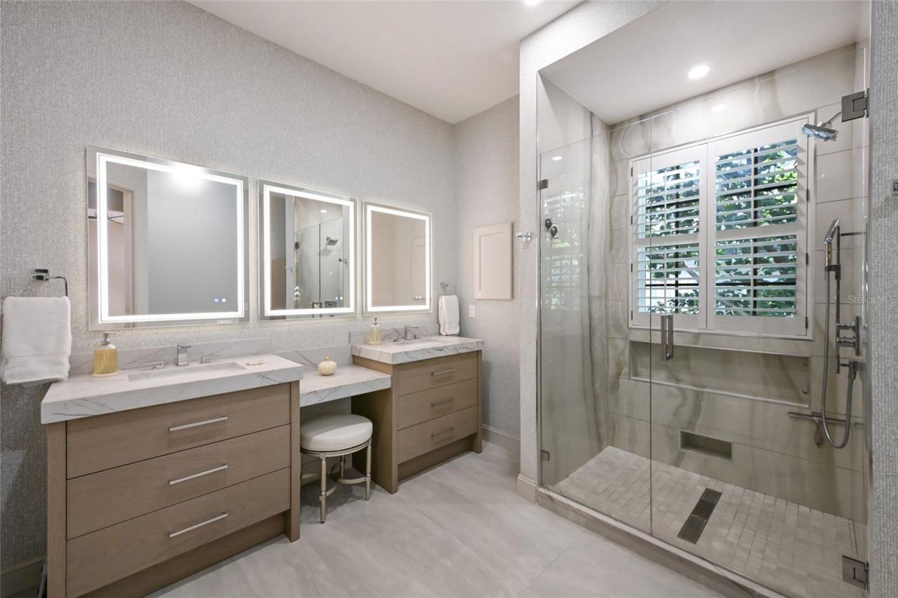 1749 Lincoln Park Circle, Sarasota, FL 34236 Photo