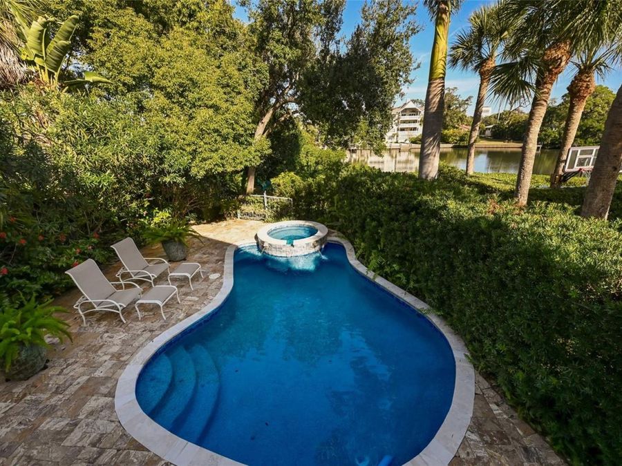 Property Image 38