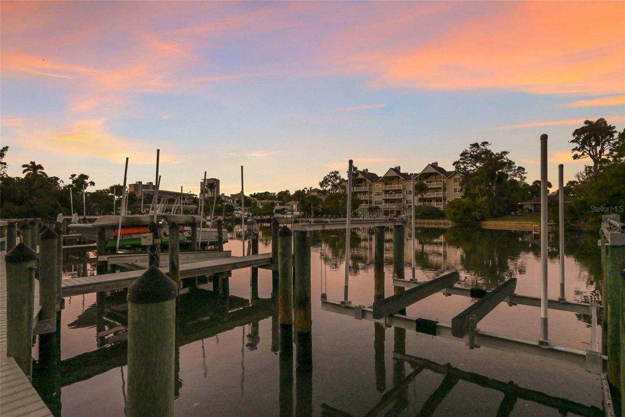 1749 Lincoln Park Circle, Sarasota, FL 34236 Photo