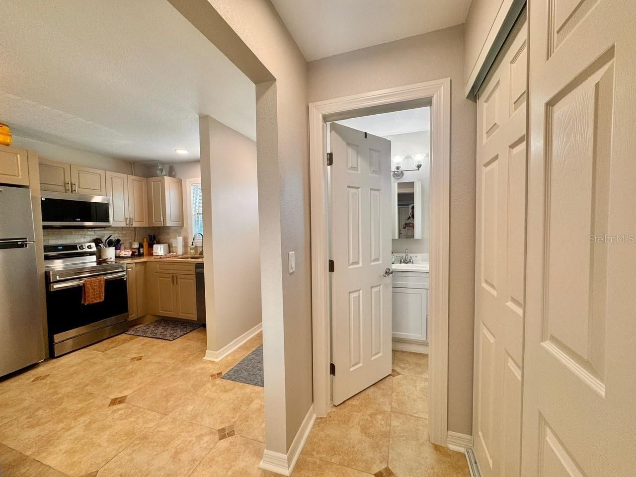 707 Saint Judes Drive S, Unit 3, Longboat Key, FL 34228 Photo