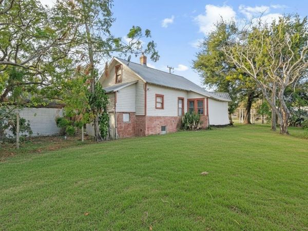 201 W WASHINGTON STREET, MINNEOLA, FL 34715