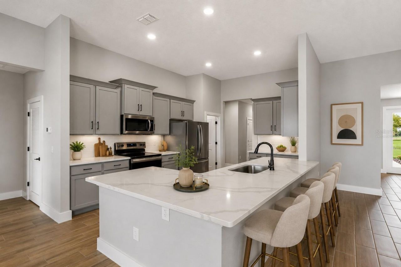 13432 Lake Gallagher Drive, Dover, FL 33527 Photo