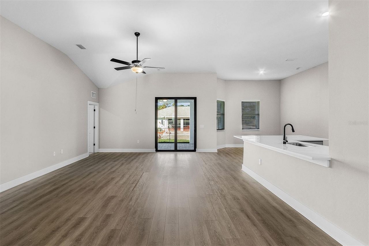 13432 Lake Gallagher Drive, Dover, FL 33527 Photo