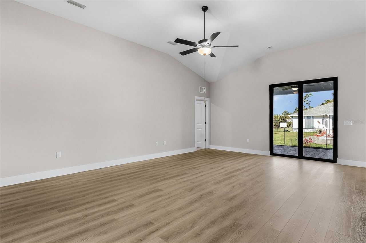 13432 Lake Gallagher Drive, Dover, FL 33527 Photo