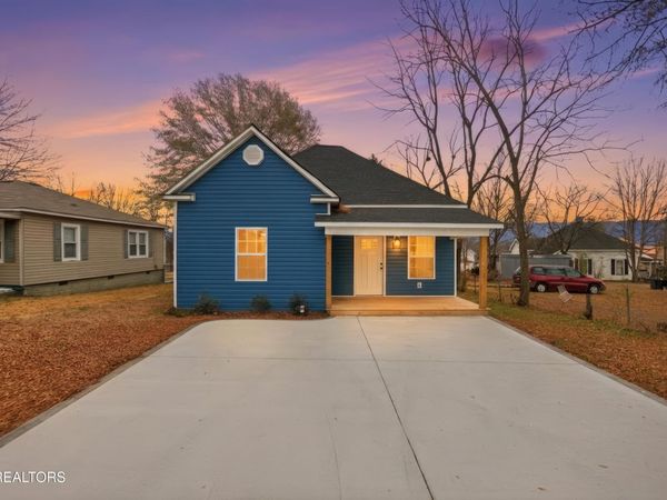 423 Illinois Ave, Etowah, TN 37331