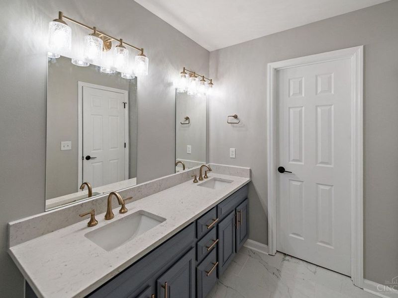 11570 Rose Lane, Springdale, OH 45246 Photo 17