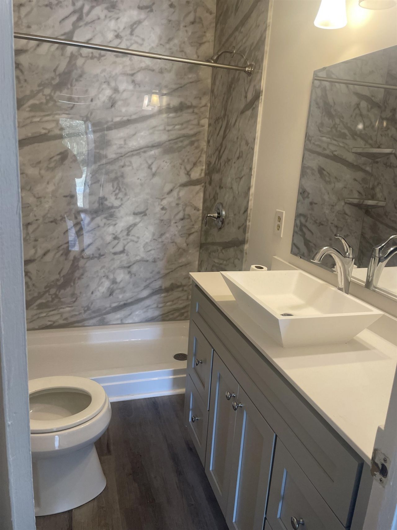 8 Raymond St. Photo 12