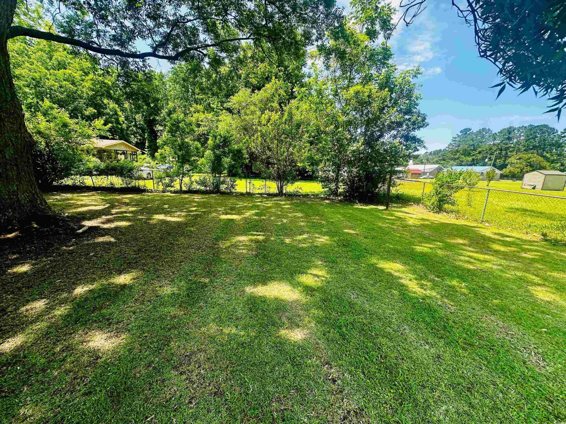 8 Raymond St. Photo 14