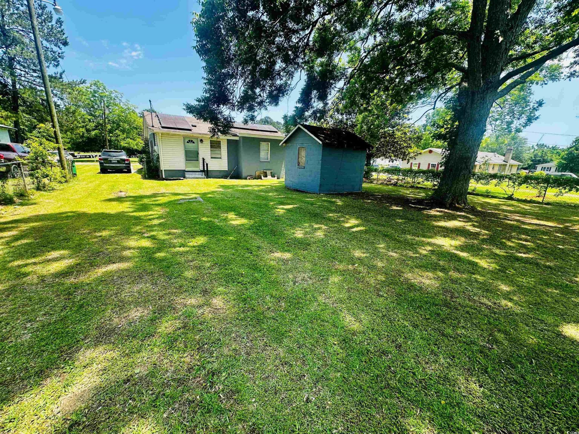 8 Raymond St. Photo 15