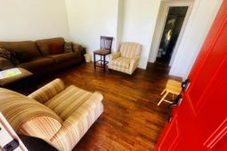 8 Raymond St. photo 4