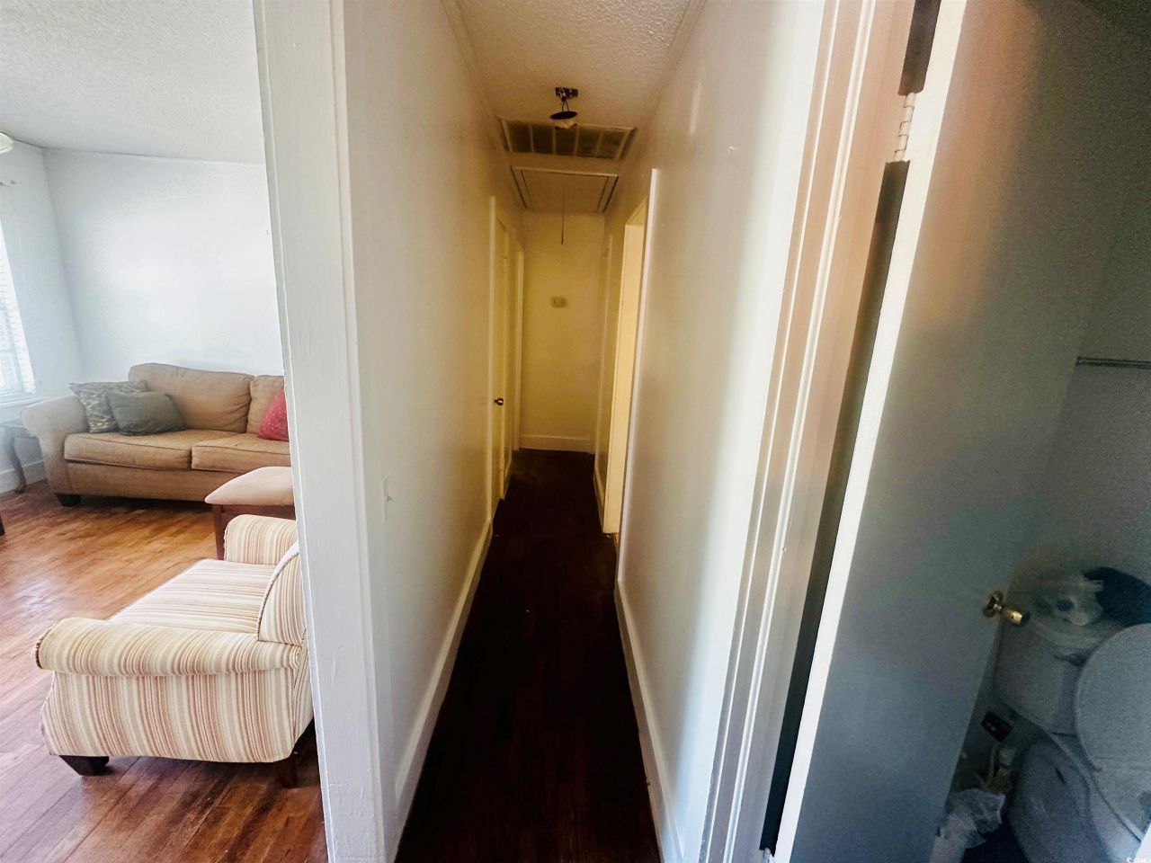 8 Raymond St. Photo 4