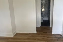 8 Raymond St. photo 4