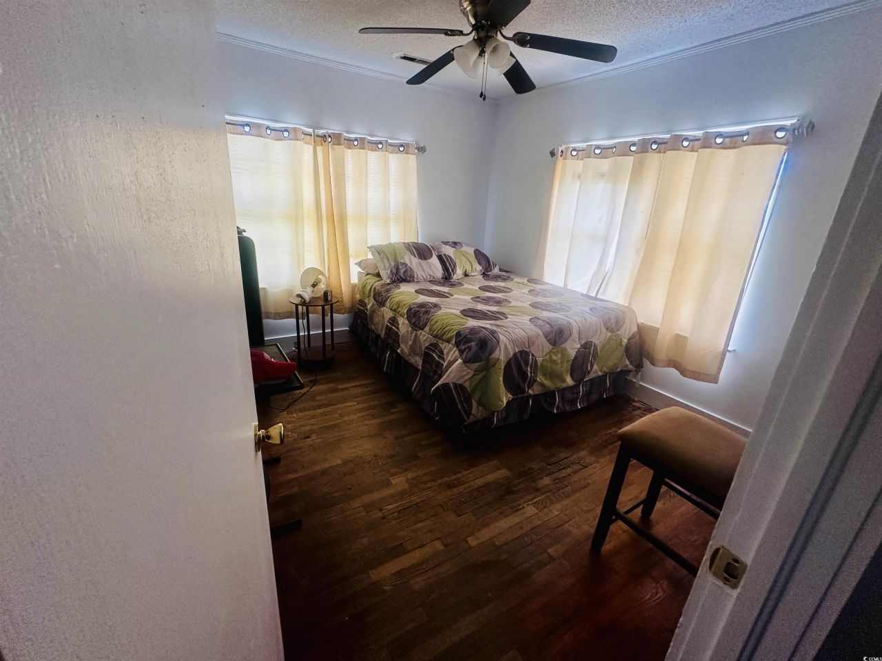 8 Raymond St. Photo 5