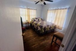 8 Raymond St. photo 4