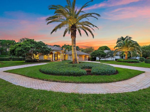 2609 SW Mayacoo Way E, Palm City, FL 34990