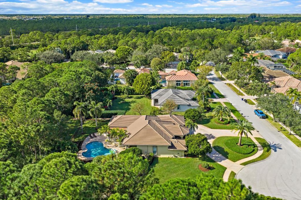 2609 SW Mayacoo Way E, Palm City, FL 34990 Photo