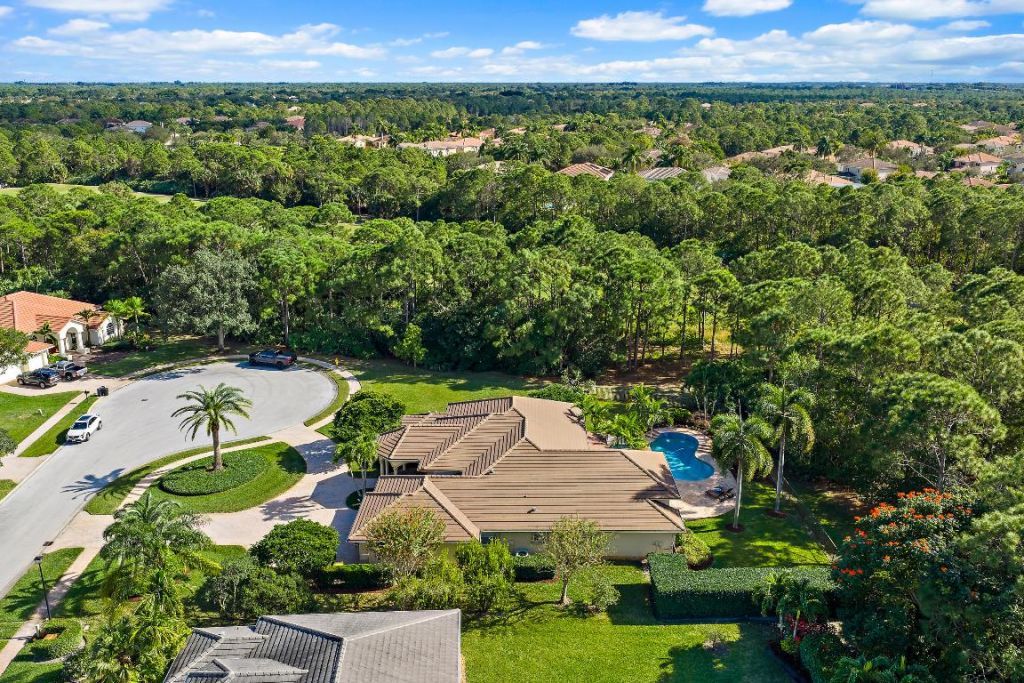 2609 SW Mayacoo Way E, Palm City, FL 34990 Photo