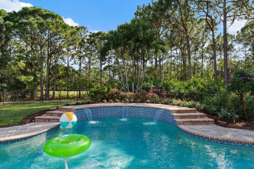 2609 SW Mayacoo Way E, Palm City, FL 34990 Photo