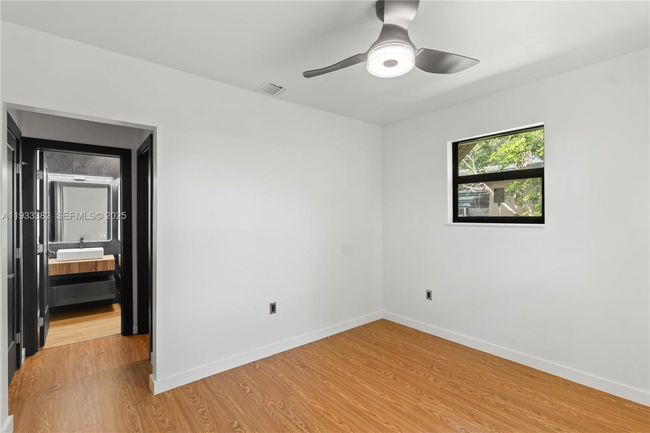 1745 NW 151st St , Miami Gardens, FL 33054 Photo