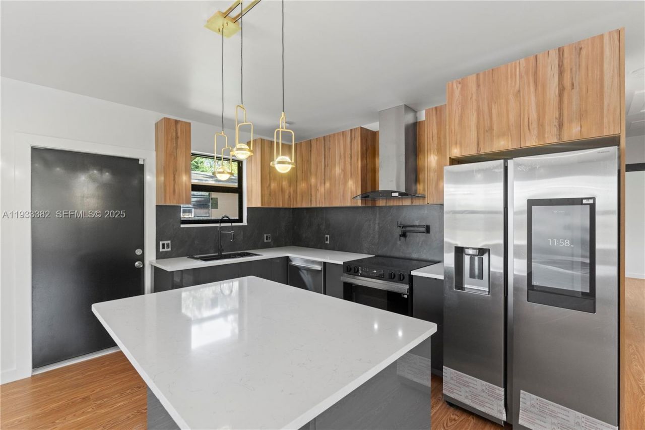 1745 NW 151st St , Miami Gardens, FL 33054 Photo