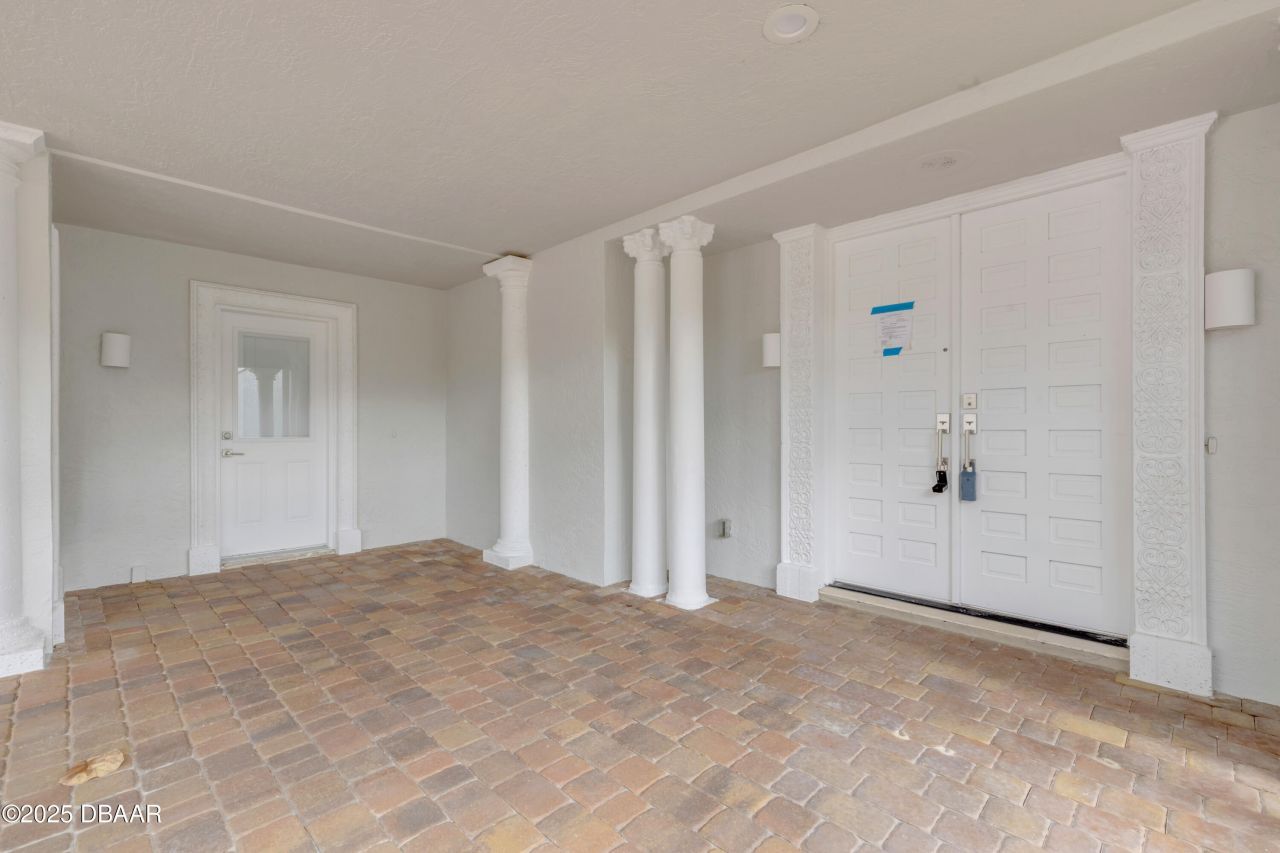 2117 Ocean Drive, New Smyrna Beach, FL 32169 Photo