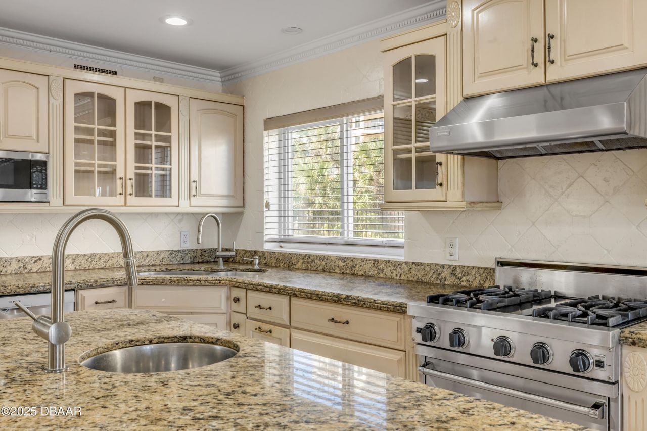 2117 Ocean Drive, New Smyrna Beach, FL 32169 Photo