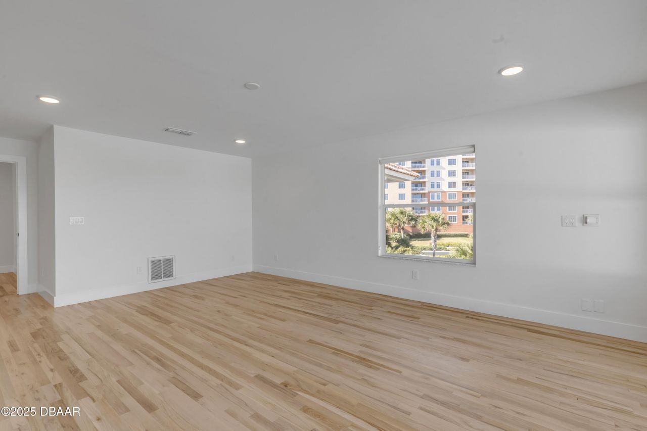 2117 Ocean Drive, New Smyrna Beach, FL 32169 Photo