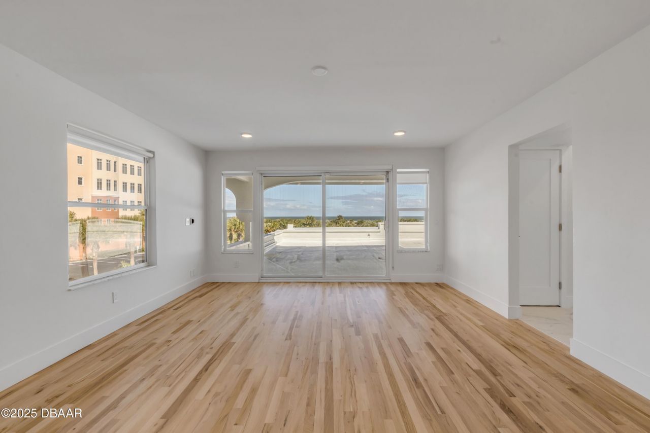 2117 Ocean Drive, New Smyrna Beach, FL 32169 Photo