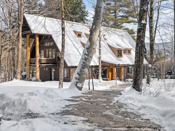 190 Upper Pines Road, Warren, VT 05674