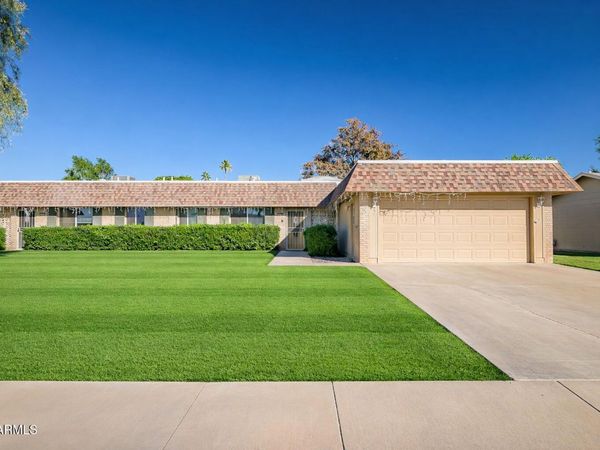 14617 N BOSWELL Boulevard, Sun City, AZ 85351