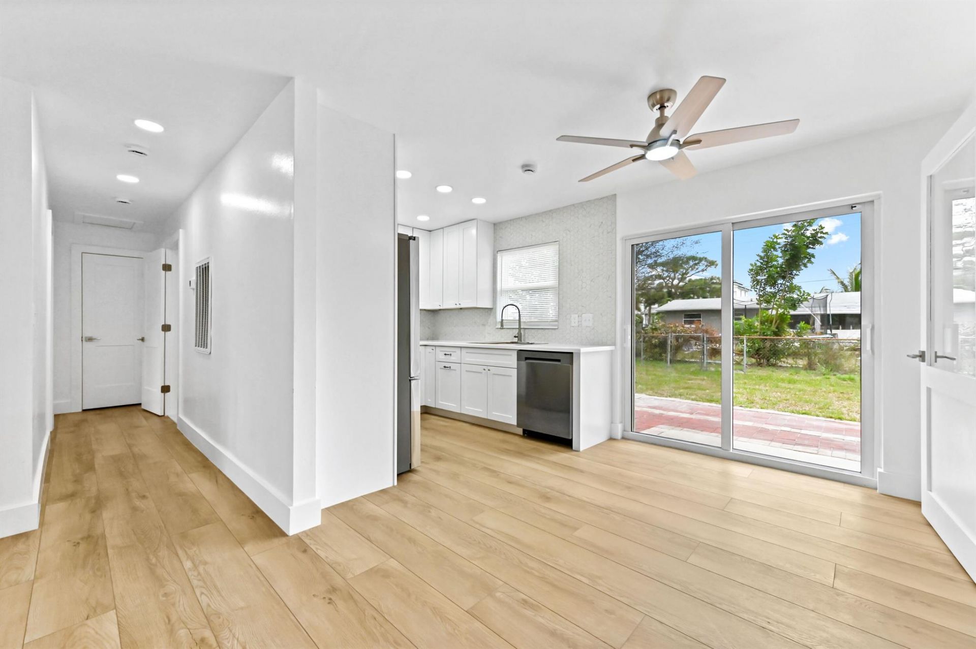 908 SE Hall Street, Stuart, FL 34994 Photo