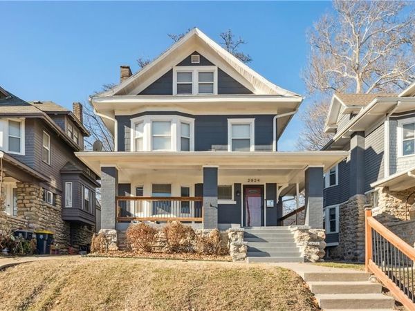 2824 Tracy Avenue, Kansas City, MO 64109