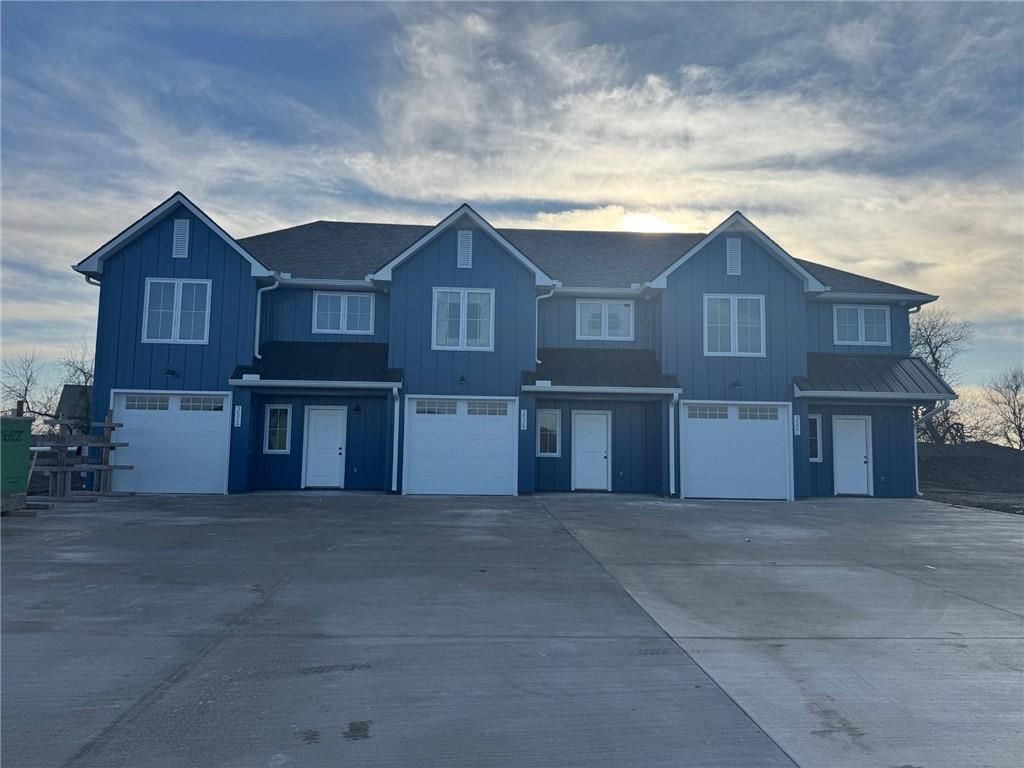 352 A SE 85 Road, Warrensburg, MO 64093 Main Photo