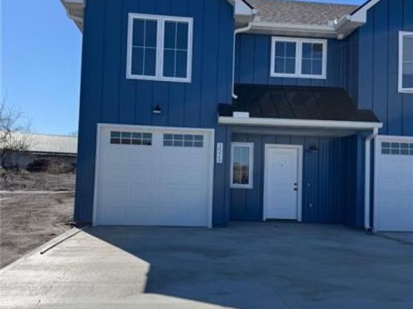 352 A SE 85 Road, Warrensburg, MO 64093