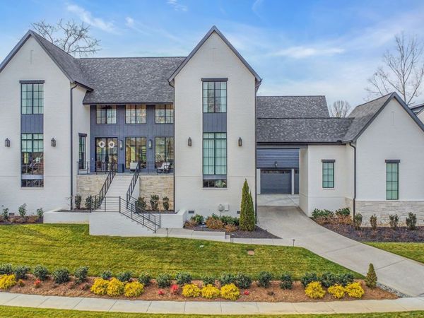 7060 Lanceleaf Dr, College Grove, TN 37046