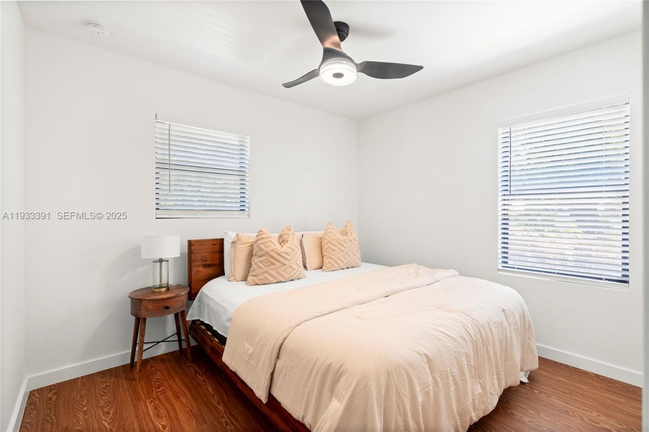 1121 NW 57th St, Miami, FL 33127 Photo