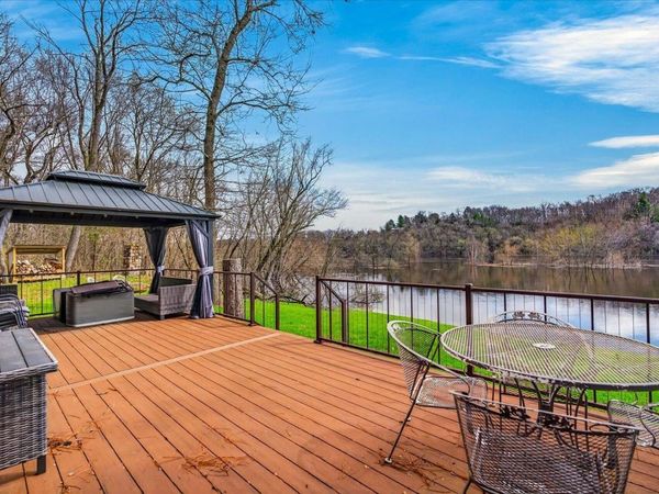 S1404 Indian Trail Parkway, Baraboo, WI 53913