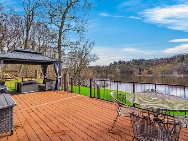 S1404 Indian Trail Parkway, Baraboo, WI 53913